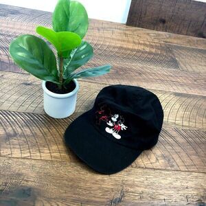 MICKEY UNLIMITED Vintage VTG Flat Brim hat Mickey Mouse Disney Land cap baseball